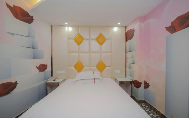 Huzhong Hotel