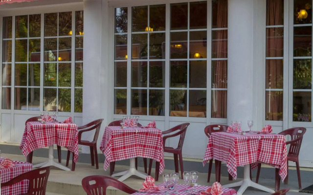 Hôtel Le Chalet de la Forêt