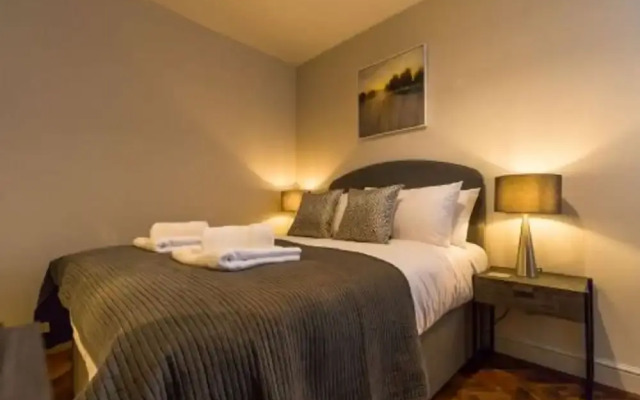 Host Stay Oddfellows Hall