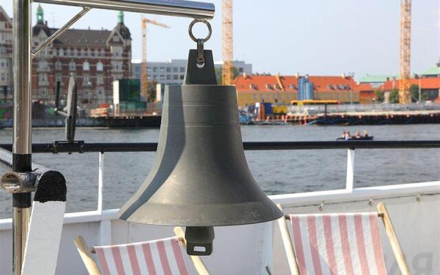 Copenhagen Houseboat