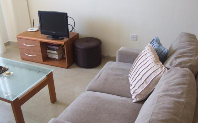 2 bedroom apartment E8 located pool level, sea view, FREE WIFI
