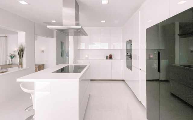 Villa The White Pearl