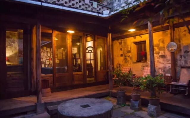 Pig's Boutique Hotel Xidi
