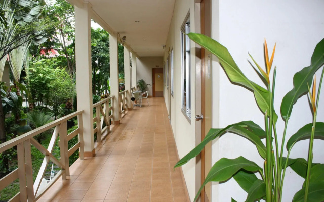 Tonwa Resort Hotel