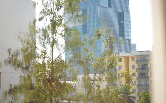 The Parkland Bangna Next MRT Station