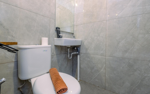 Warm And Comfort Studio Room At Sayana Bekasi Apartment