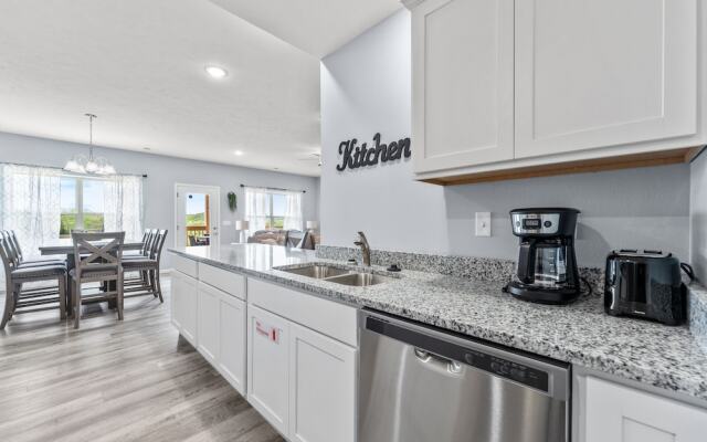 Endless Summer 3 Bedroom Condo by RedAwning