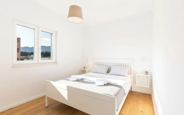 Olive Leaf Kastela - First Floor Apartment