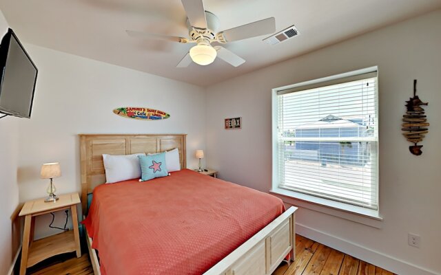 The Commons #601 - Three Bedroom Townhome