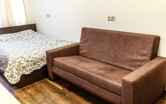 Apartment on Lysaya Gora 33b Green Area 1