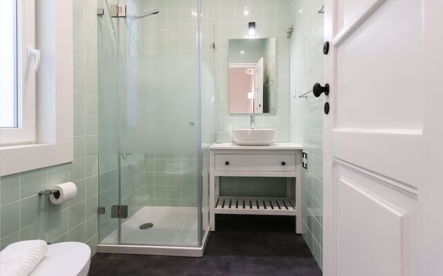 Bairro Alto Selection by Homing