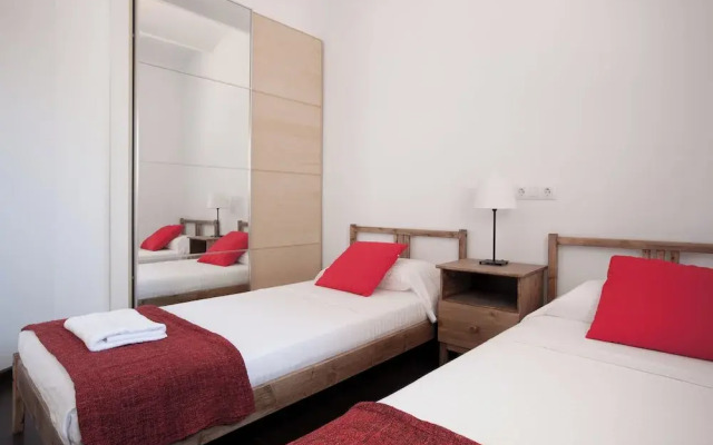 Beautiful Penthouse Next to Sagrada Familia