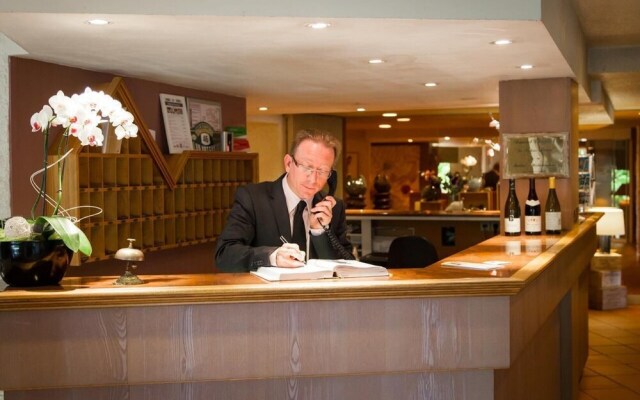 Le relais fleuri, Hôtel et restaurant Logis - Avallon