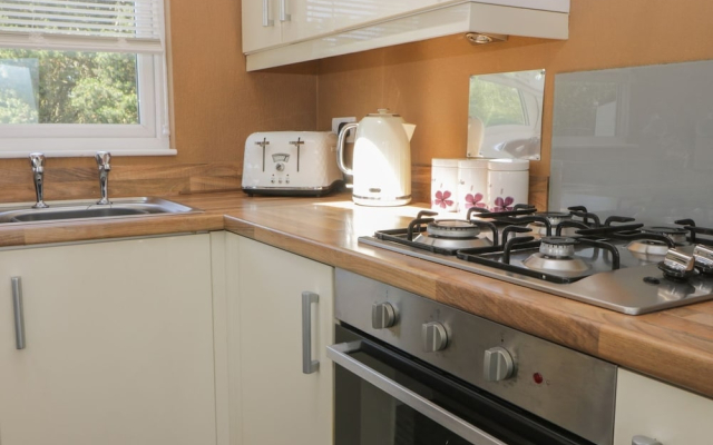 Impeccable 3-Bed Lodge At Cayton Bay Holiday Park