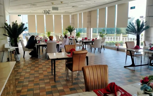 Al Salam Grand Hotel & Resort