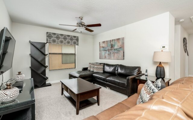 6bed 5Ba Villa Game Room Pool Spa