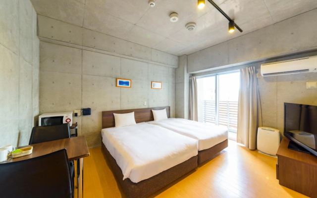 Naha-West Inn – Guest Rooms – Naha