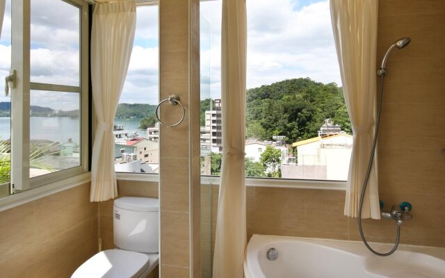 Sun Moon Lake ItaThao Vacation Inn with Elevator