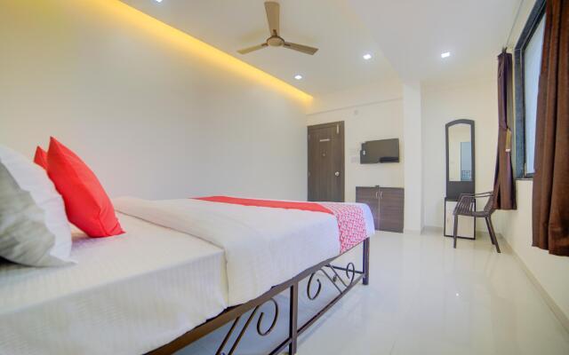 OYO 64297 Hotel Sai Leela
