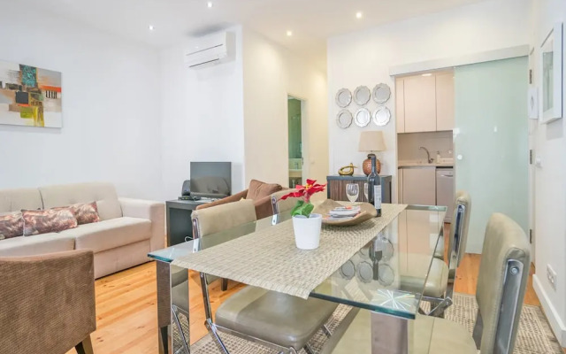 Principe Real Charming and Modern Apartment