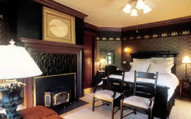 The Carolina Bed & Breakfast