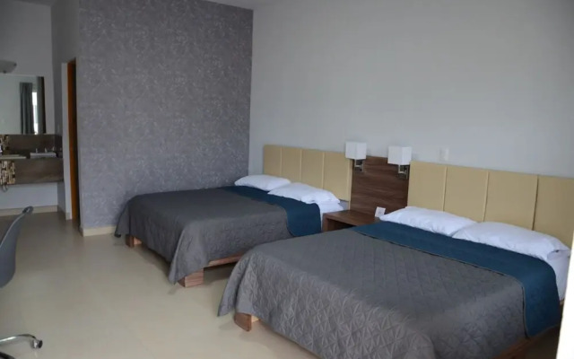 Hotel Monarca