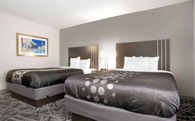 La Quinta Inn & Suites Montgomery Carmichael Road