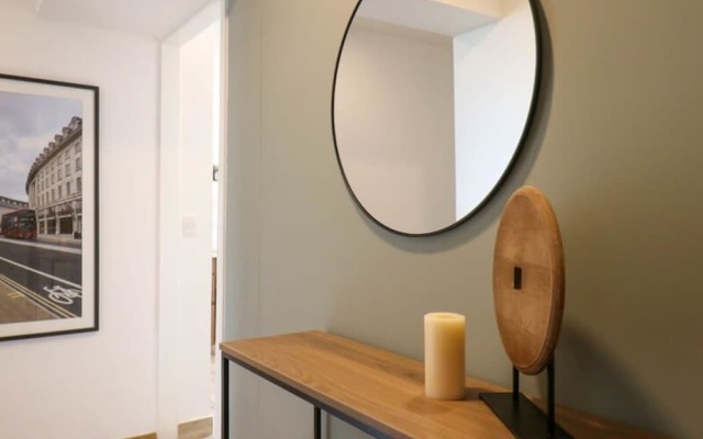 w Amazing 3BR With Balcony in Miraflores