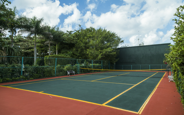 Villablanca Garden Beach Hotel