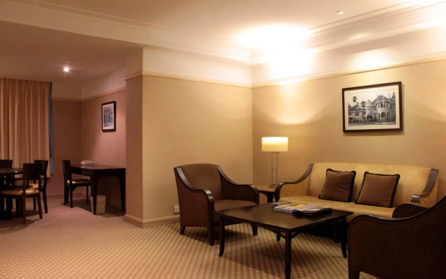 Pacific Regency Hotel Suites