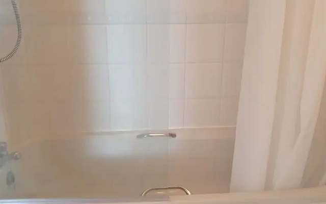 GF-Luxury Apartment