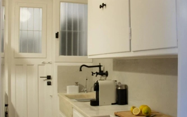 Meliti Apartment in Plaka