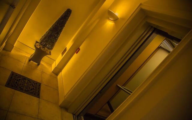 President Boutique Apartment