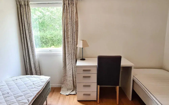 10 Person Holiday Home in Staubø