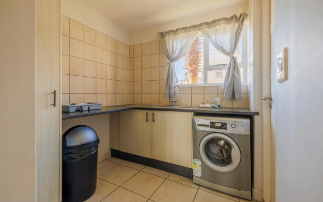 Waterfront Cottage B3