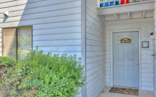 Toro Bravo Condo 5 Minutes Drive to World Class Kitting and Windsurfing Beaches by RedAwning