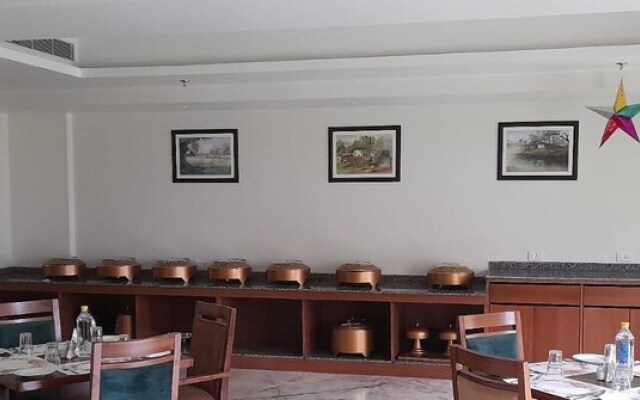 The Lalita Grand