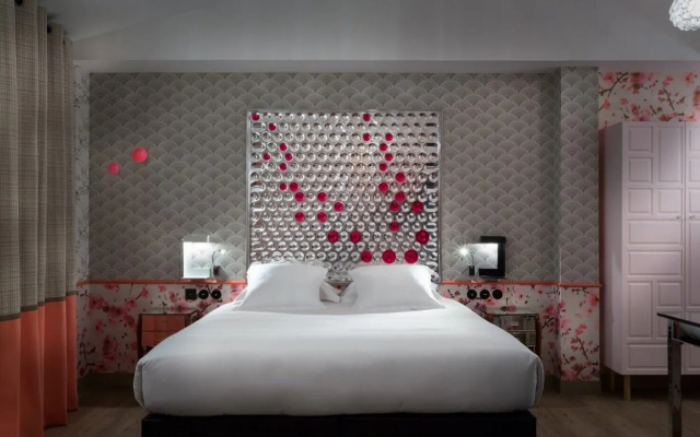Hôtel Crayon Rouge