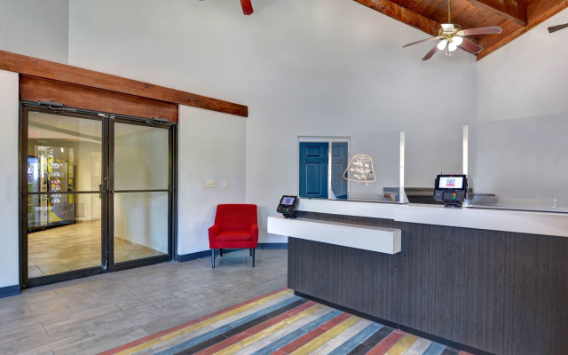 Studio 6 Extended Stay - Jacksonville, FL - Baymeadows