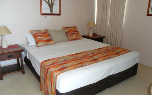 Grosvenor Beachfront Apartments