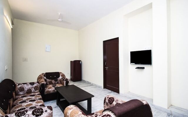 OYO 18866 Home Elegant 3BHK Chitrakoot