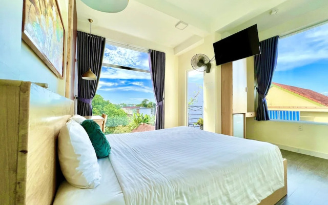 Hue Four Seasons Hotel