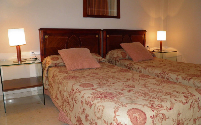 Apartaments Sant Jordi Comtal 33