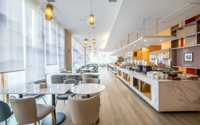 Atour Hotel (Nanjing Xuanwumen)