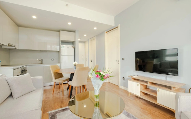 lUX Residence on High Floor 03