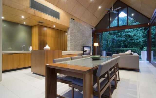Niramaya Port Douglas 3 and 4 Bedroom Villas