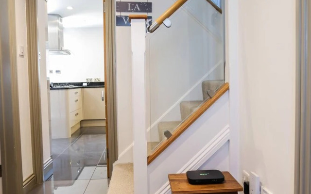 Seascape - 4 bed Home in Bracklesham Bay