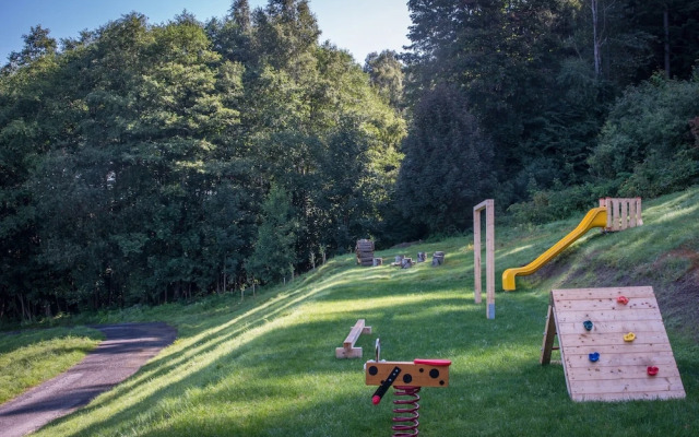 Villa With Pool in Hutisko-solanec