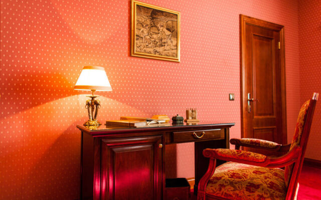 TB Palace Hotel & SPA