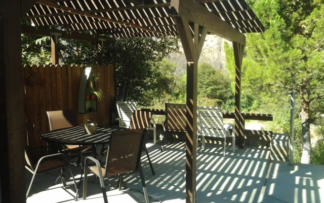 Sequoia Lodge